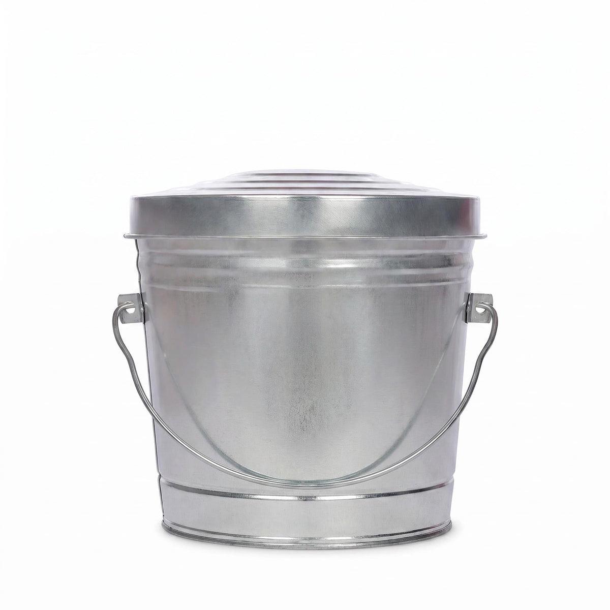 Galvanized Steel 6 Gallon Trash Can with Locking Lid M9791