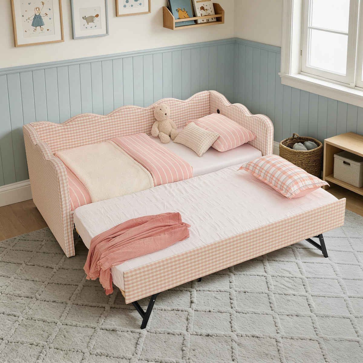Twin Size Upholstery Daybed with Trundle and USB W50959